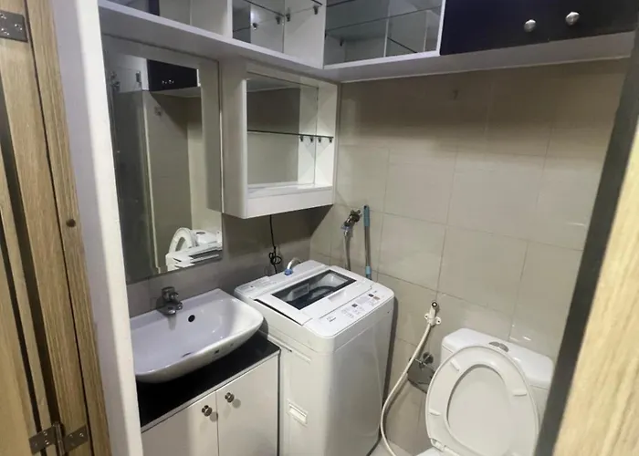 Cozy Juan Manila